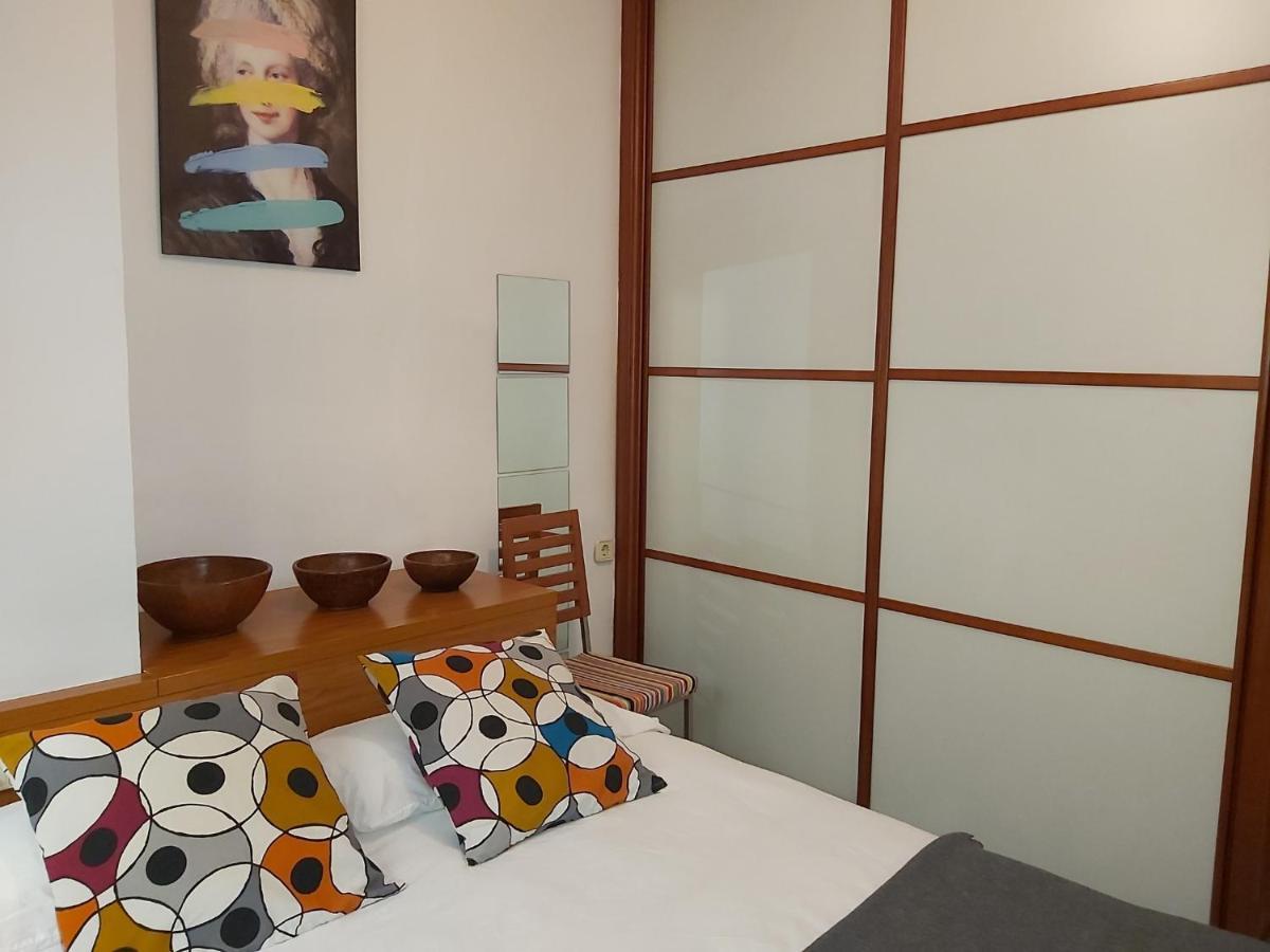 Apartamento San Luis. Plaza De Parking Gratis!!! Sevilla Bagian luar foto
